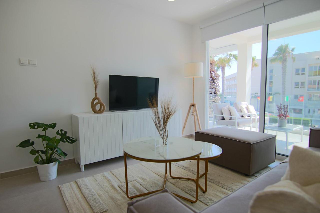 Apartamento Phaedrus Living: Seaview Luxury Flat Limnaria 114 Paphos Exterior foto